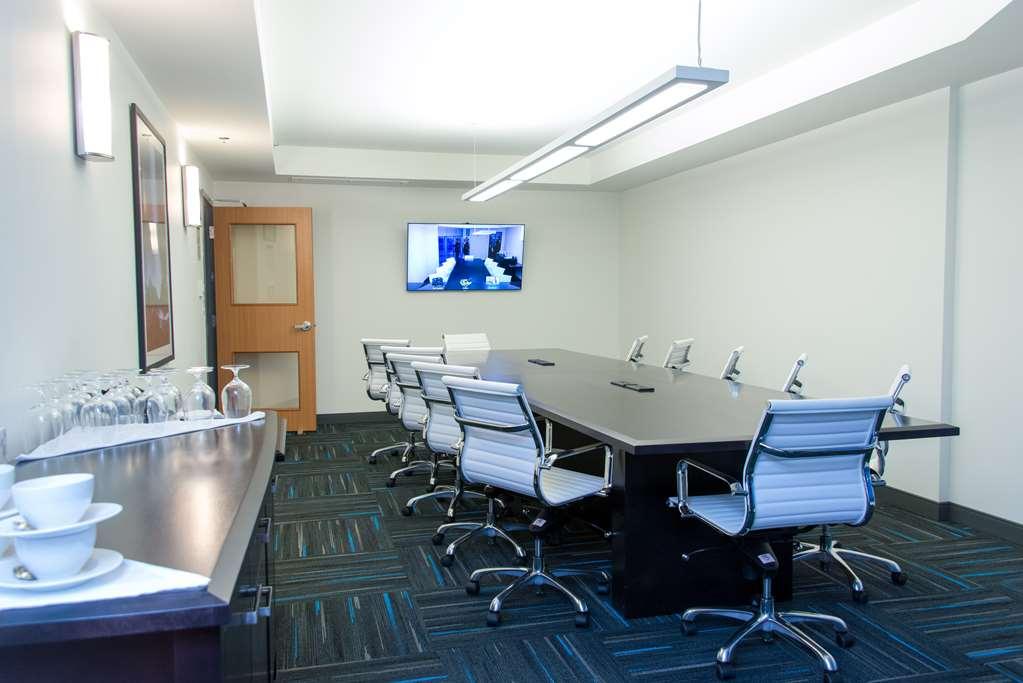 The Grand Winnipeg Airport Hotel By Lakeview Facilities photo