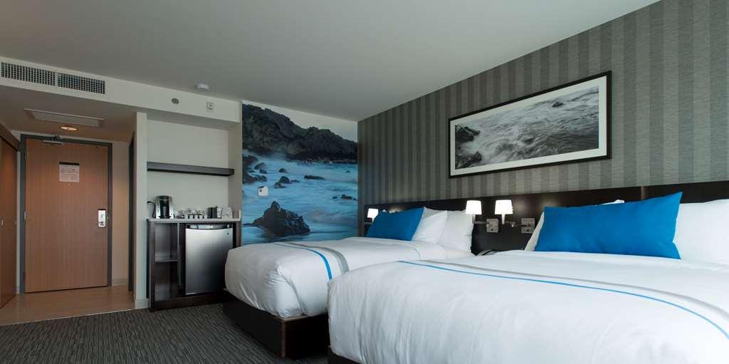 The Grand Winnipeg Airport Hotel By Lakeview Room photo